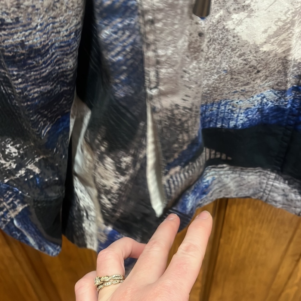 Jacket - Picture 5 of 10